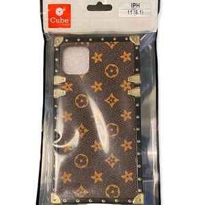 📲IPHONE 11 PHONE CASE📲BRAND NEW IN THE PACKAGE. Keep your phone protected📱